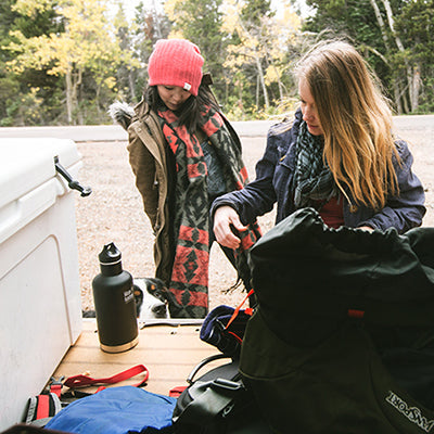 64oz-classic-with-loop-cap-u0 64oz_insulated_classic_backpackers_tailgate_square.jpg