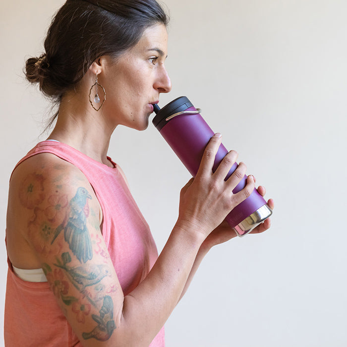 tkwide-twist-cap-with-straw-kit-r0 K20TKWPT-PP-T-TWIST-straw_cap_drinking_yoga_lifestyle_64bb08ca-98d0-4e89-83fd-b166cda65ccd.jpg