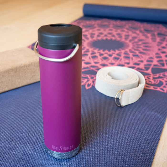 tkwide-twist-cap-with-straw-kit-r0 K20TKWPT-PP-T-TWIST-yoga_bottle_closed_lifestyle_a5ac6535-9c60-42bb-86fe-b94b5cef2b68.jpg