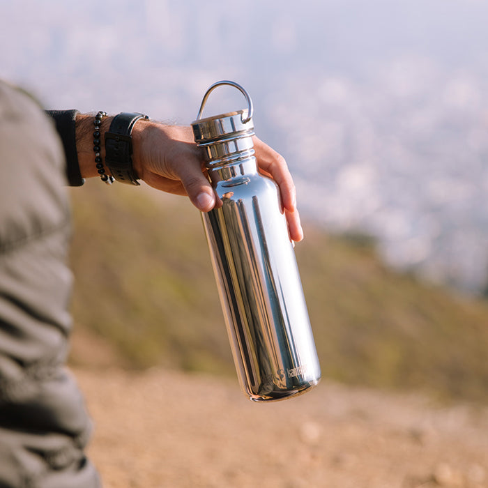 27oz-reflect-with-bamboo-cap-z0 K27SSLRF-MS-BAMBOO_reflect_bottle_hand_lifestyle.jpg