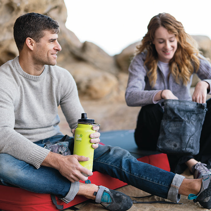 tkwide-chug-cap-m1 K32TKWSSL-JP-chug_cap_bouldering_lifestyle.jpg